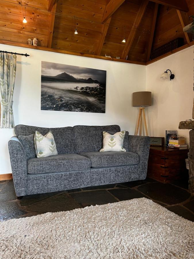 Tigh Phadraig At Marys Thatched Cottages Elgol Экстерьер фото
